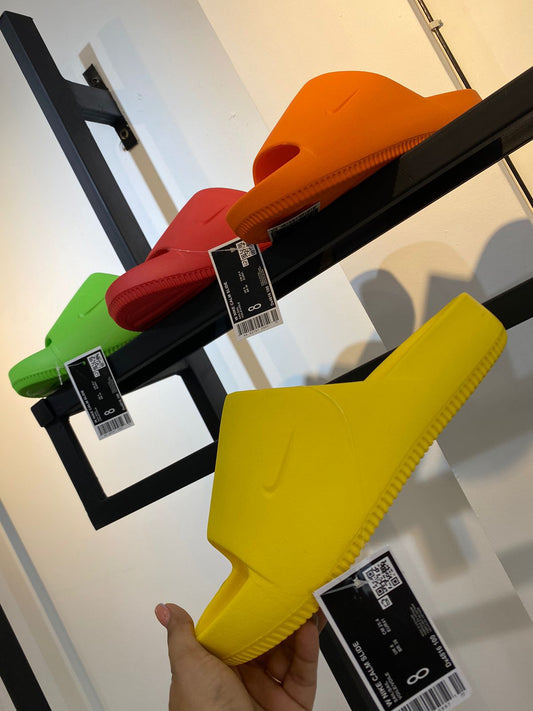 Sandalias Nike Calm Slide Unisex Amarilla